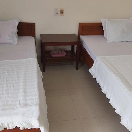 Lam Dao House Bed and Breakfast Dong Hoi Exteriör bild